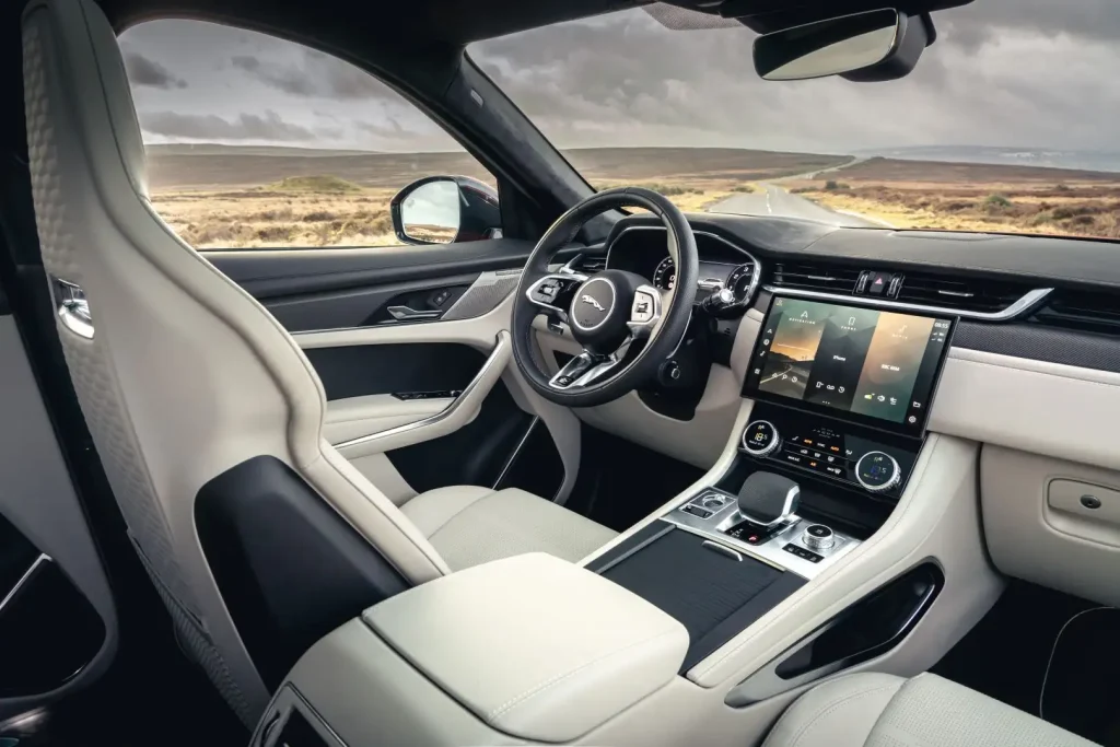 2022-Jaguar-F-Pace-SVR-37