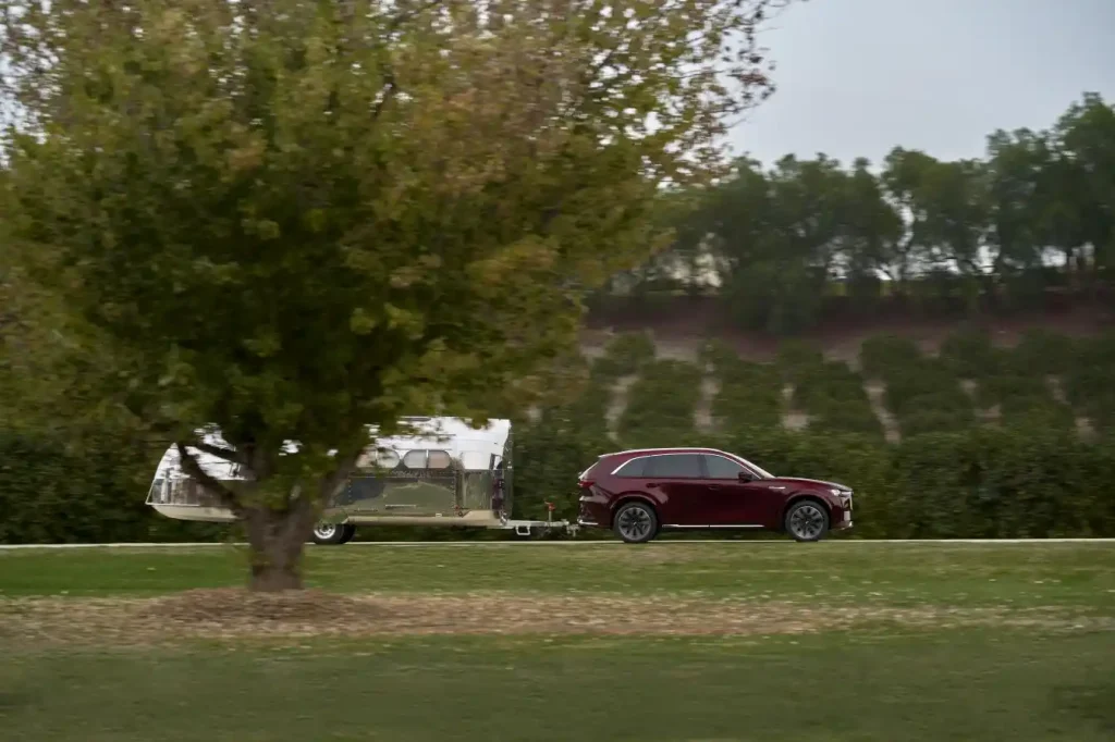 2024-Mazda-CX-90-18