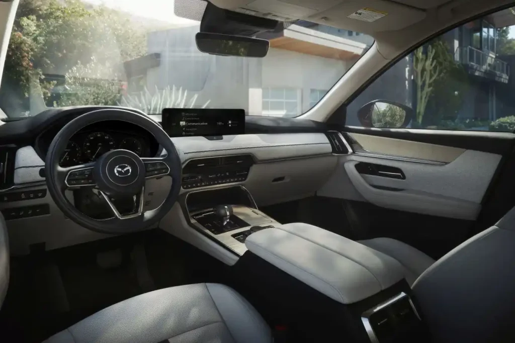 2024-Mazda-CX-90-19