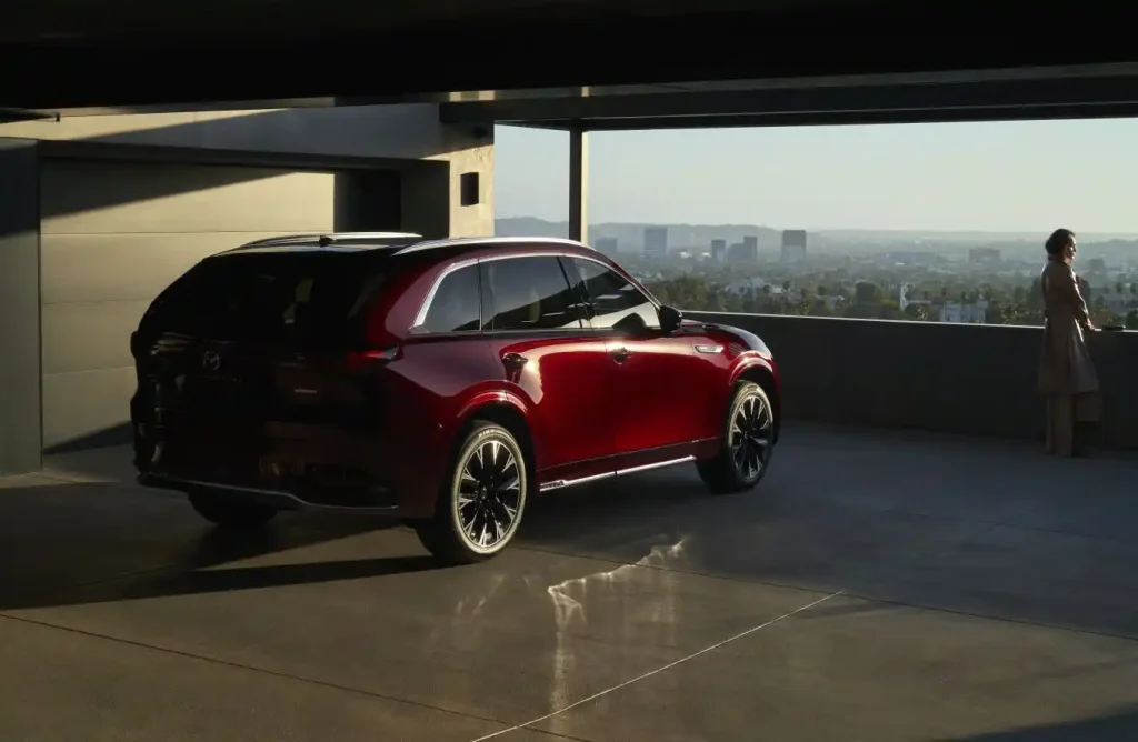 2024-Mazda-CX-90-6