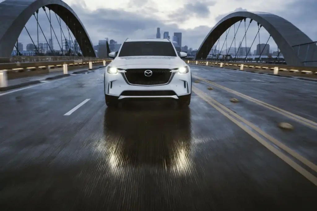 2024-Mazda-CX-90-9