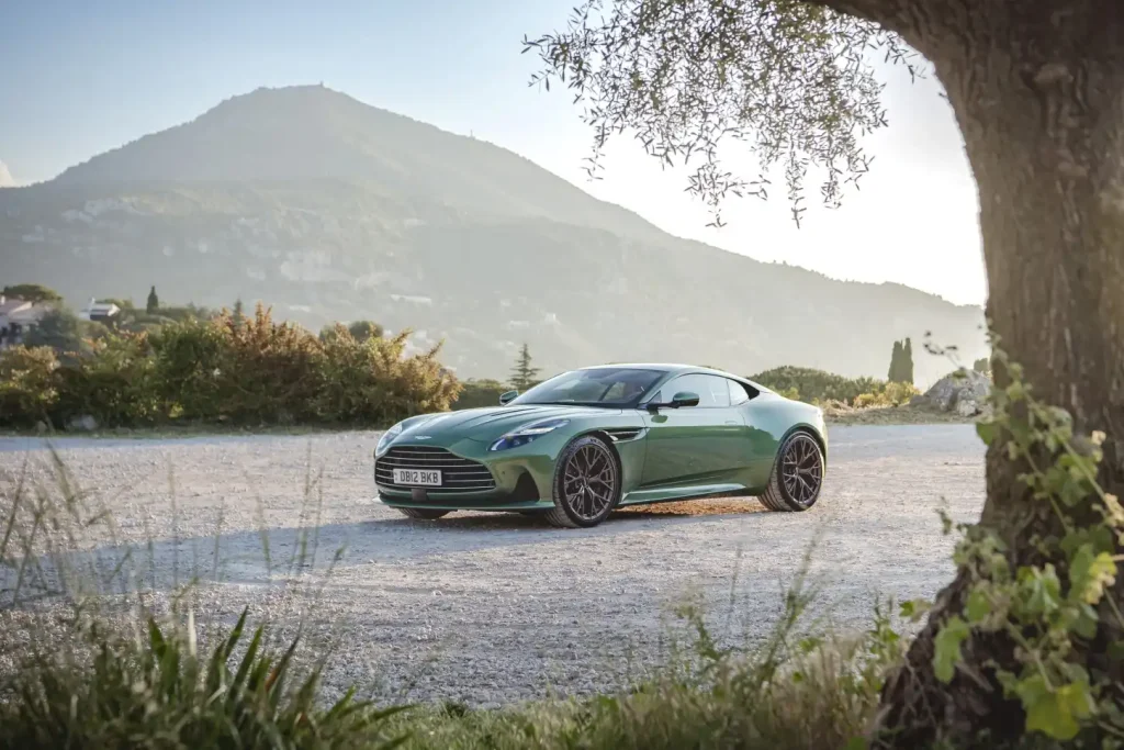 2025-Aston-Martin-DB12-25