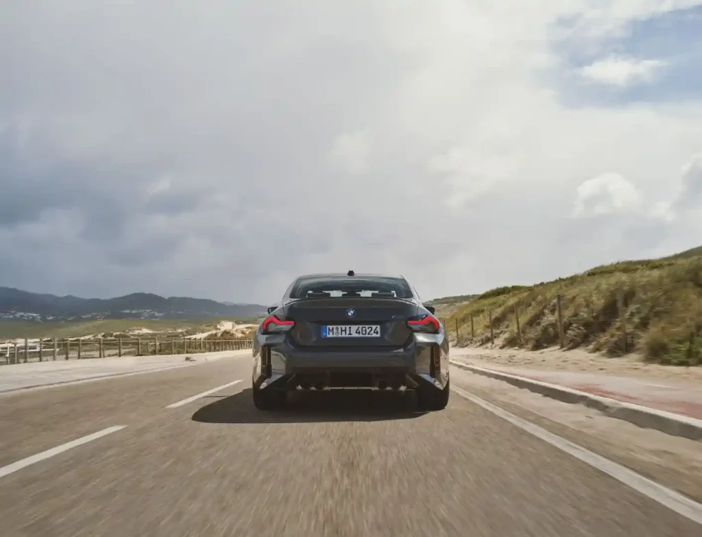 2025-BMW-M2-13