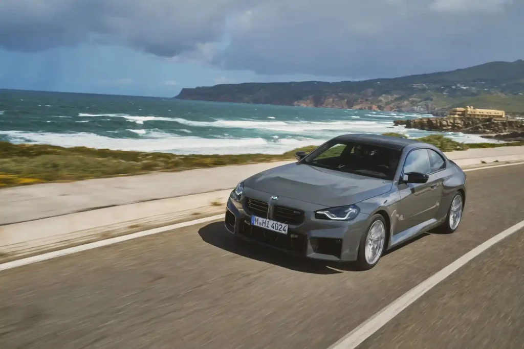 2025-BMW-M2-3