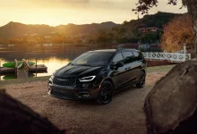 2025-Chrysler-Pacifica-1