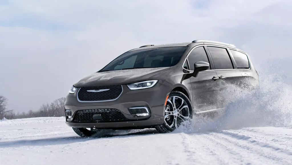 2025-Chrysler-Pacifica-13