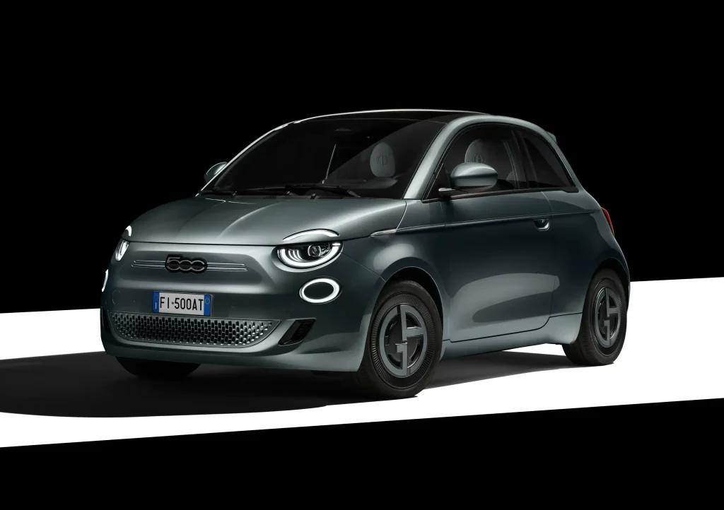 2025-Fiat-500e-1