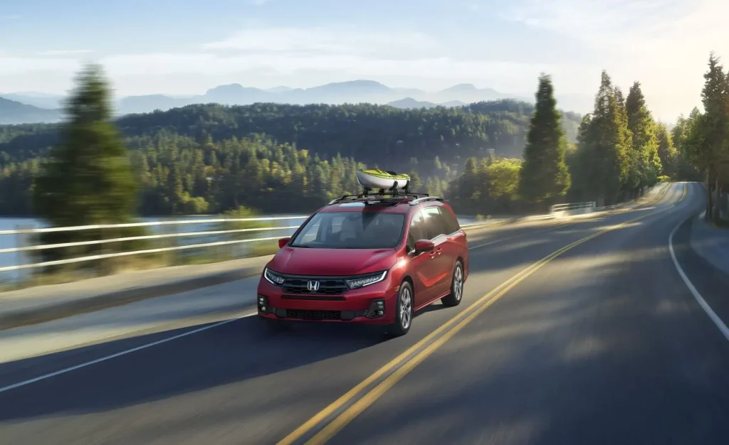 2025-Honda-Odyssey-11