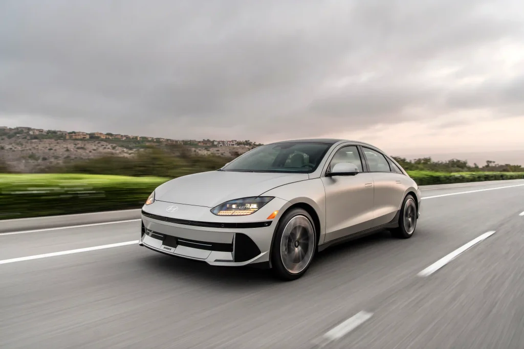 2025-Hyundai-Ioniq-6-15