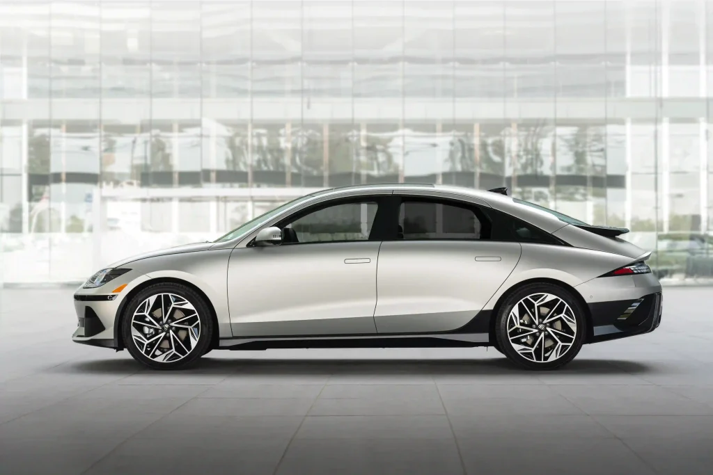2025-Hyundai-Ioniq-6-2