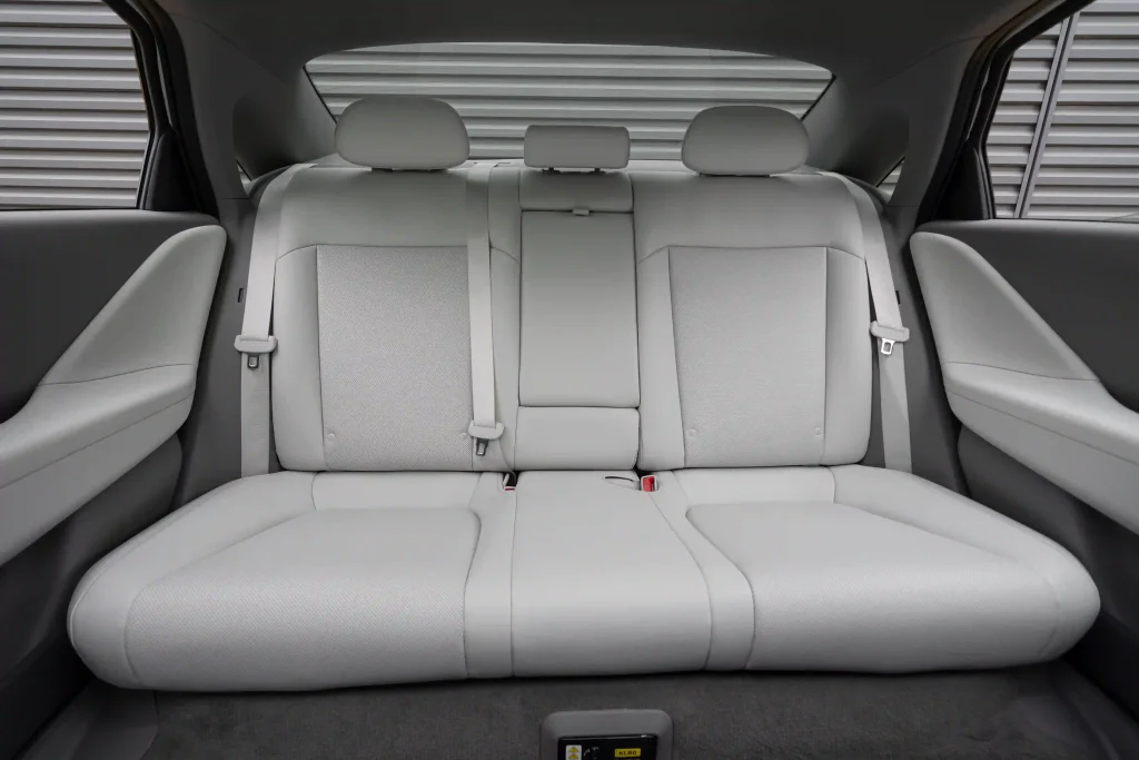 2025-Hyundai-Ioniq-6-38