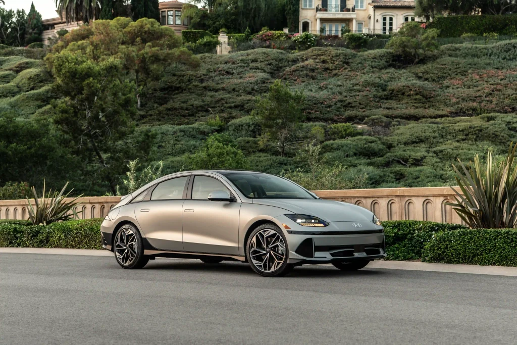 2025-Hyundai-Ioniq-6-9