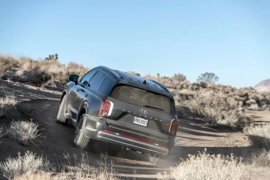 2025-Hyundai-Palisade-15