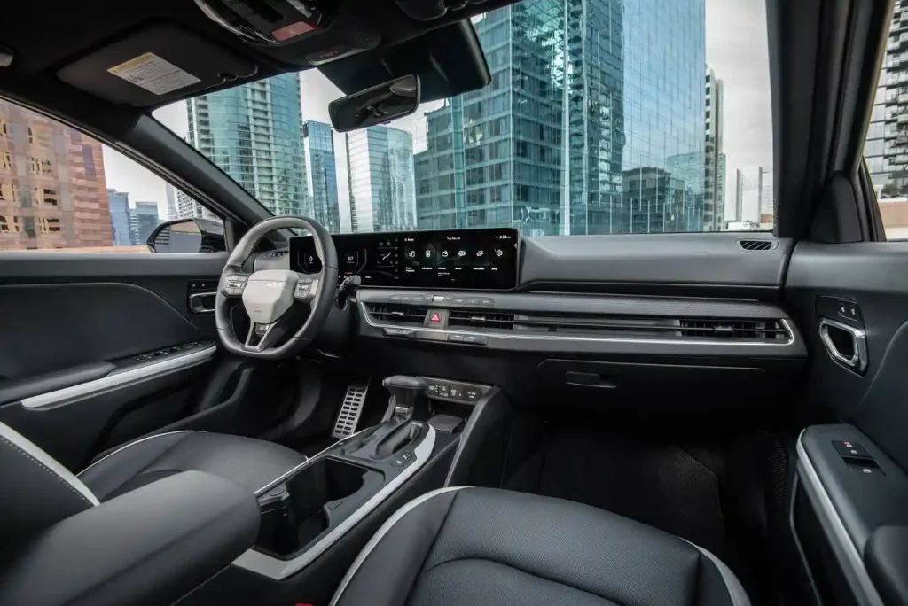 2025-Kia-K4-GT-Line-31