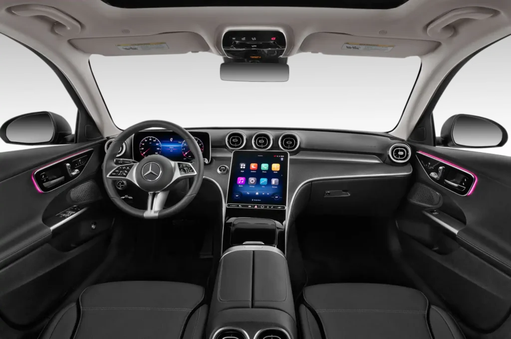 2025-Mercedes-Benz-C-Class-22