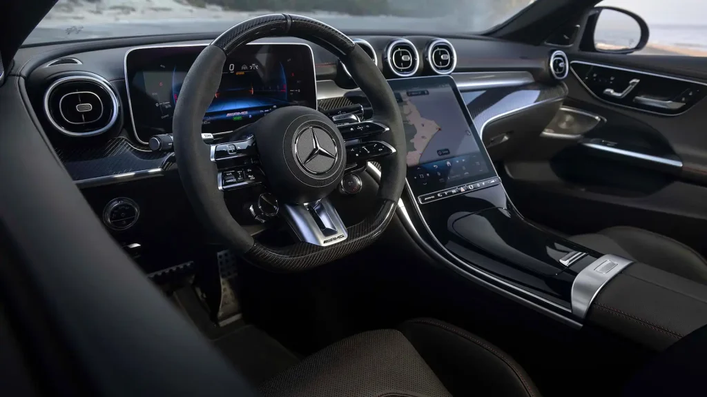 2025-Mercedes-Benz-C-Class-4