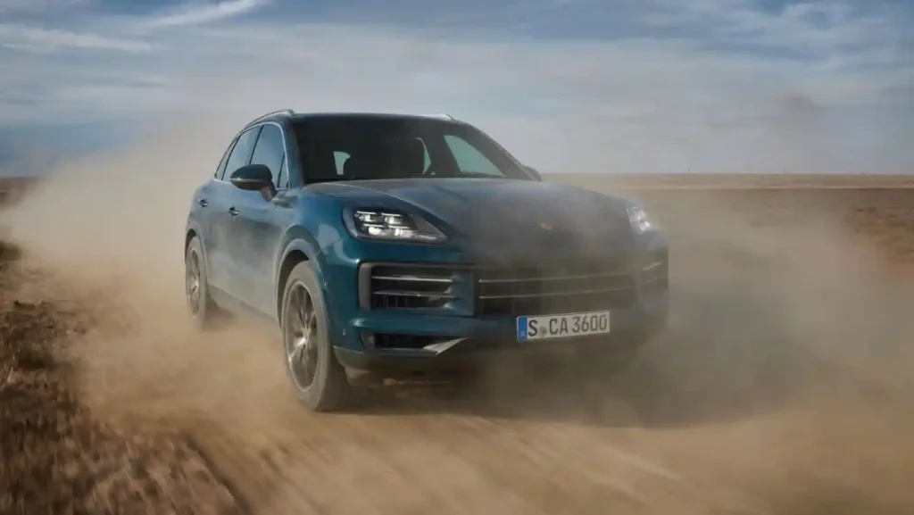 2025-Porsche-Cayenne-13