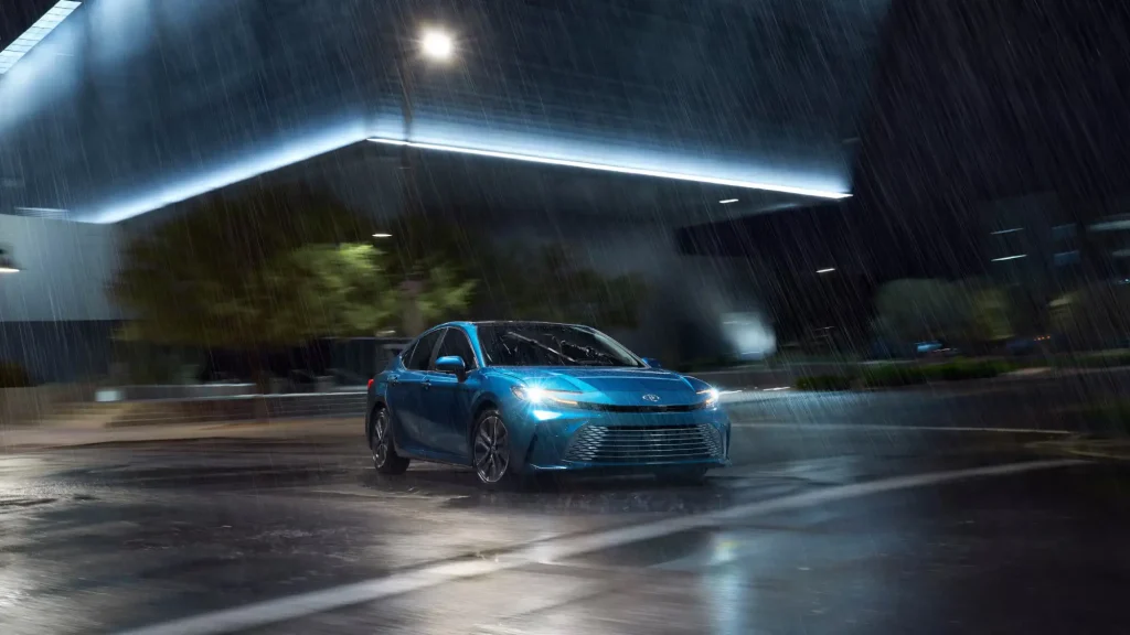 2025-Toyota-Camry-15