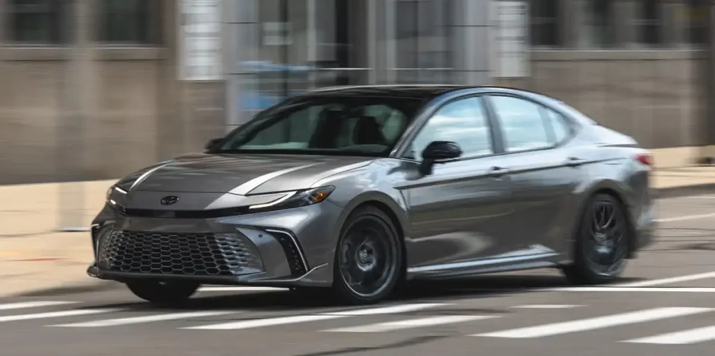 2025-Toyota-Camry-17