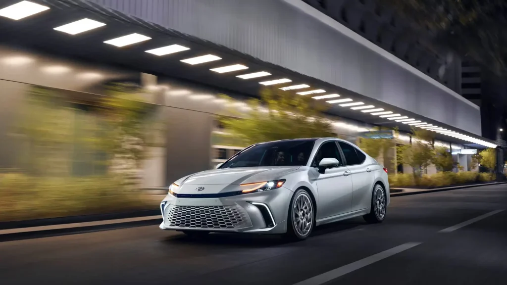 2025-Toyota-Camry-3
