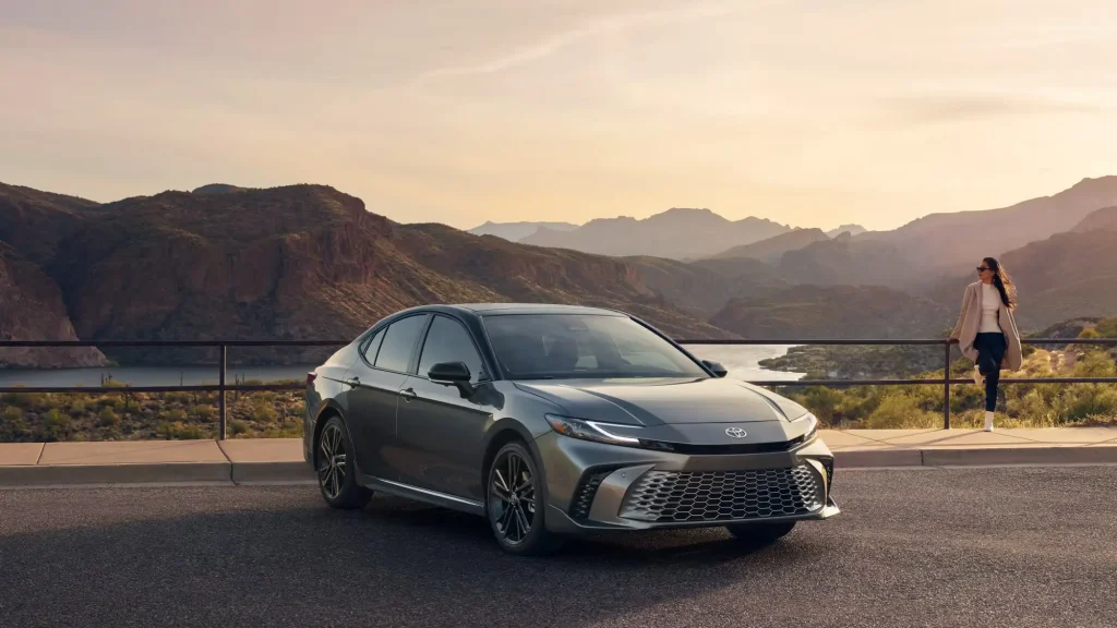 2025-Toyota-Camry-6