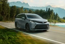 2025-Toyota-Sienna-Hybrid-1
