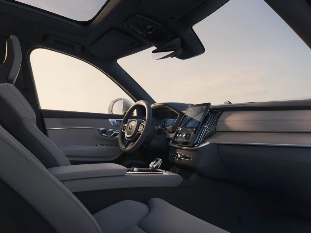 2025-Volvo-XC90-36