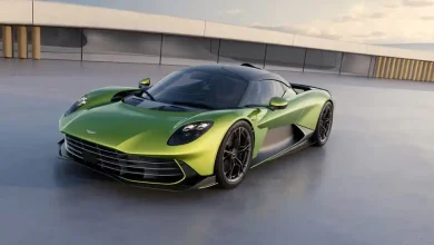 2026-Aston-Martin-Valhalla-1