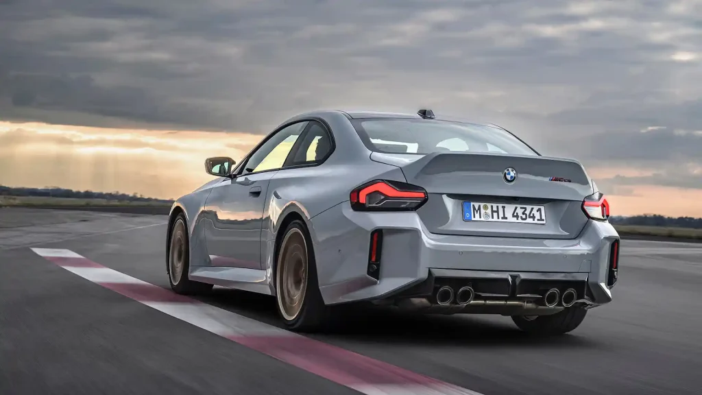 2026-BMW-M2-CS-11