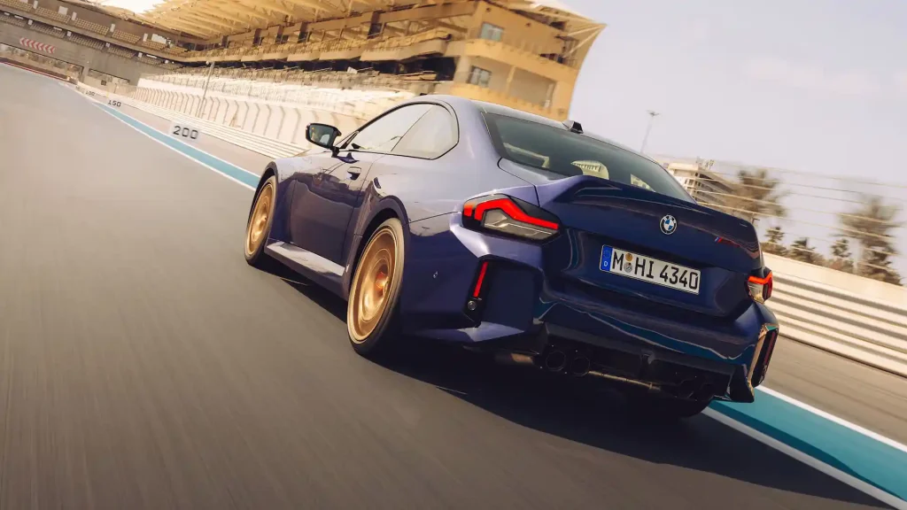 2026-BMW-M2-CS-19