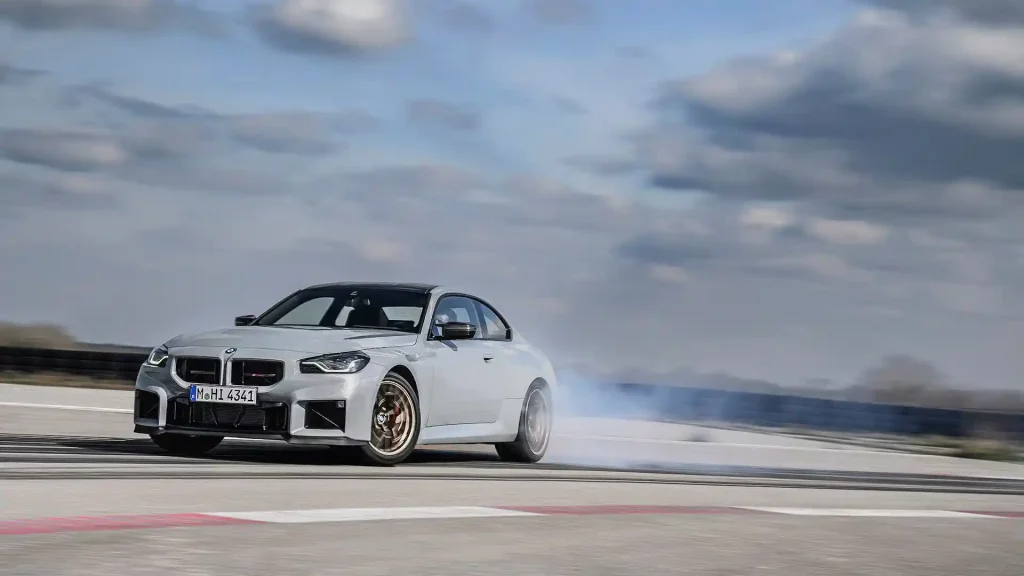2026-BMW-M2-CS-4