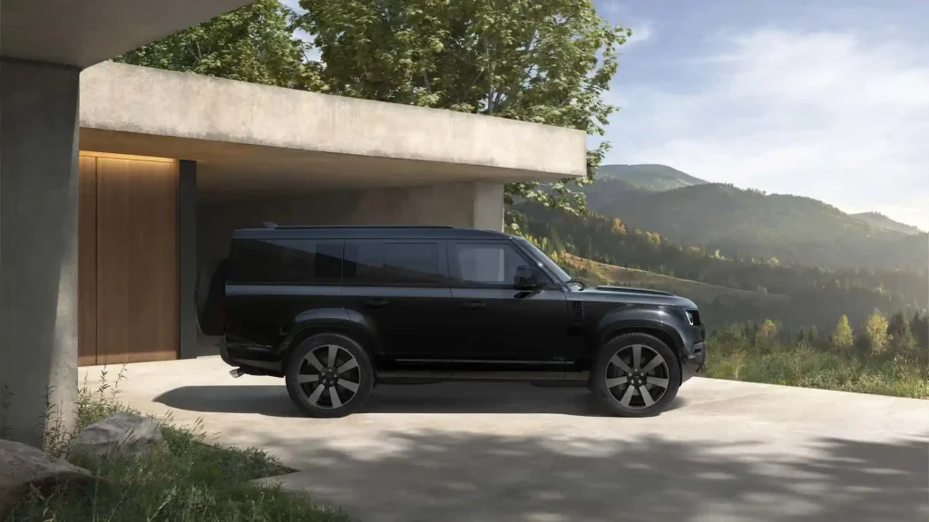 2026-Land-Rover-Defender-17