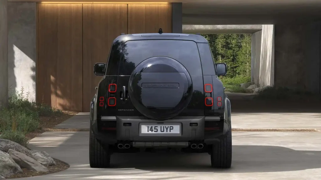 2026-Land-Rover-Defender-18