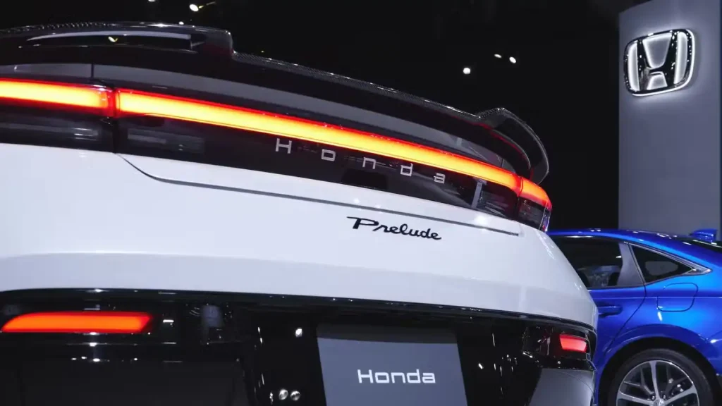 Honda-Declares-War-on-the-Hybrid-Competition-3