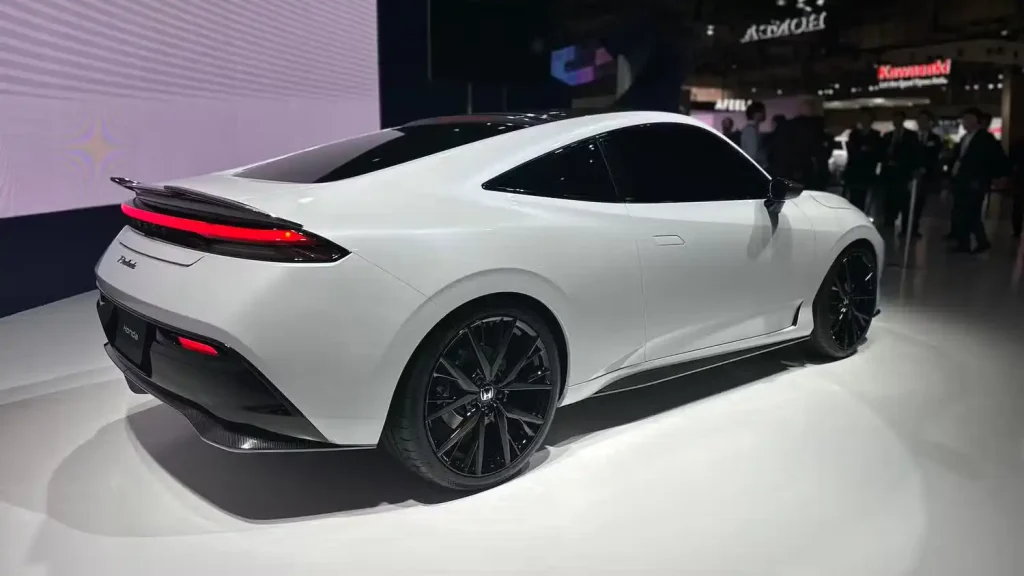 Honda-Declares-War-on-the-Hybrid-Competition-4