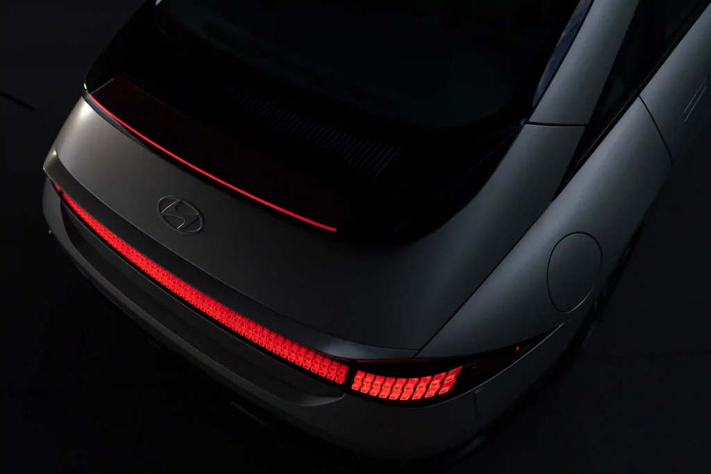 2025-Hyundai-Ioniq-6-75