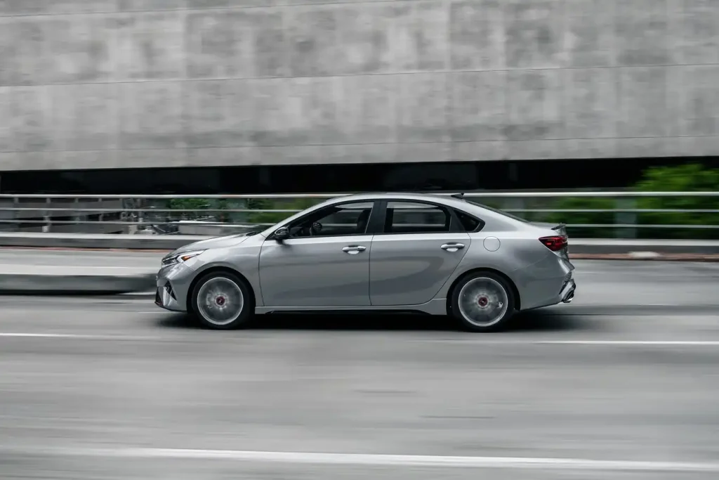 2024-Kia-Forte-10