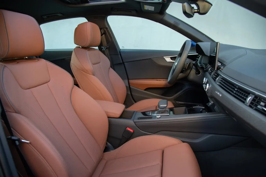 2025-Audi-A4-21