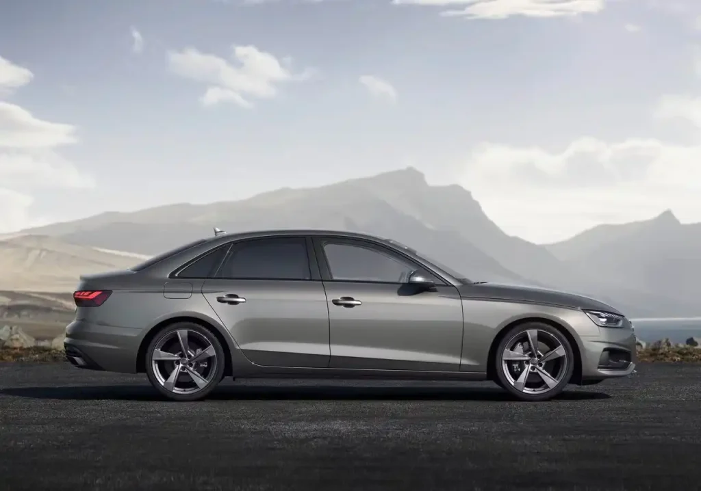2025-Audi-A4-7
