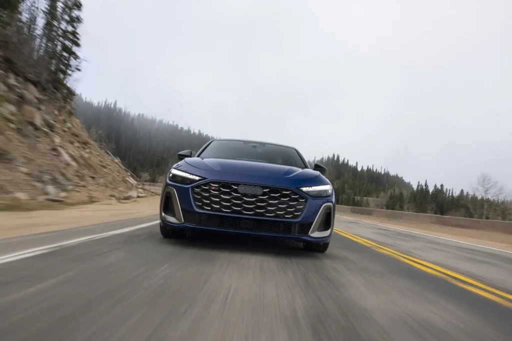 2025-Audi-S5-Sedan-28