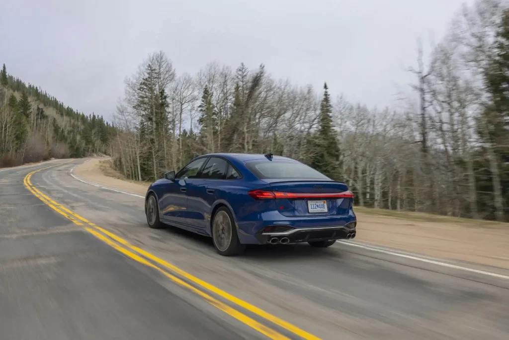 2025-Audi-S5-Sedan-30