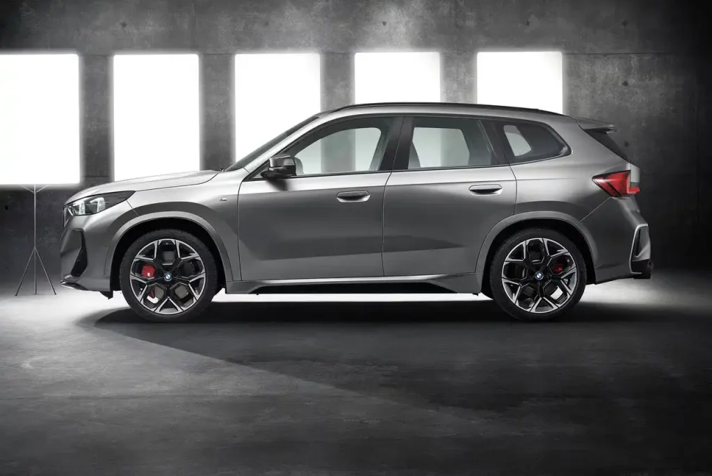 2025-BMW-X1-10