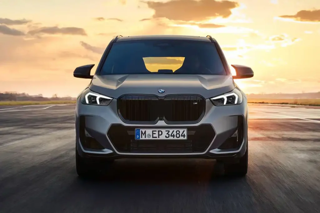 2025-BMW-X1-11