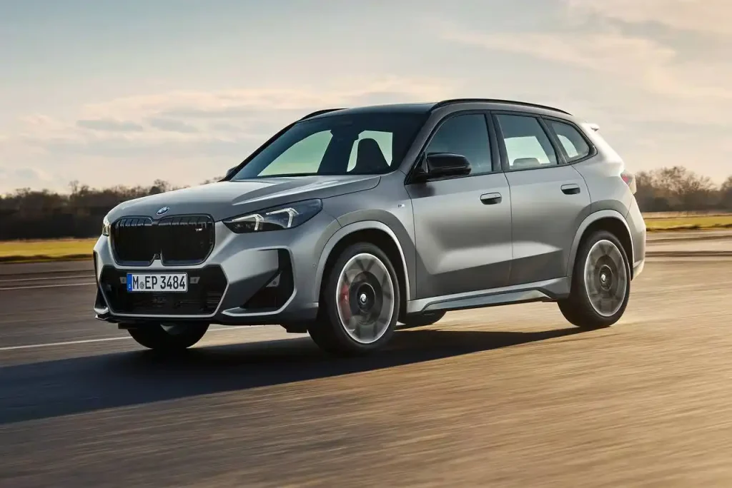 2025-BMW-X1-17