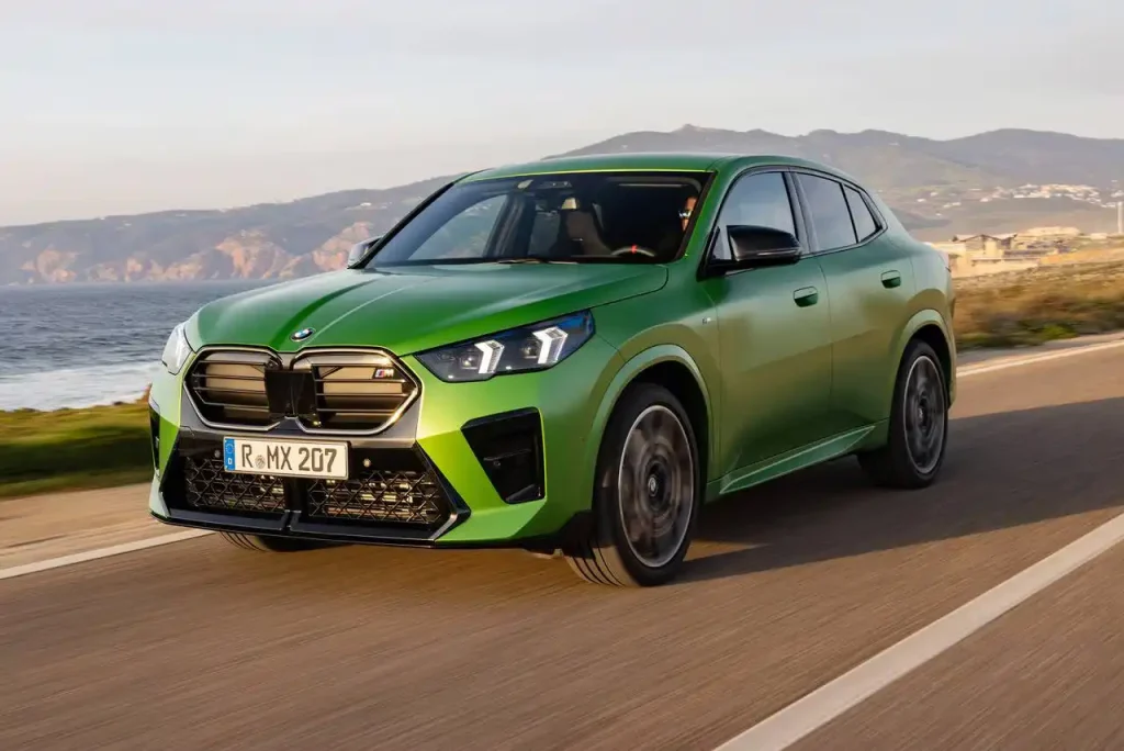 2025-BMW-X2-32