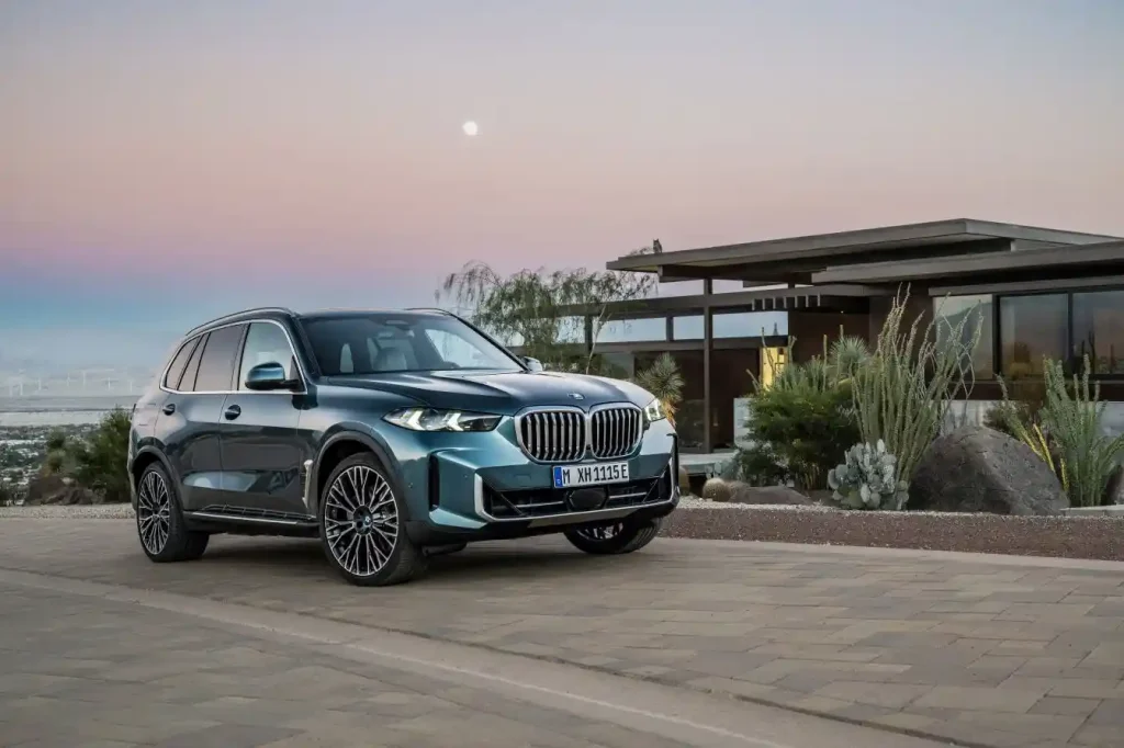 2025-BMW-X5-17