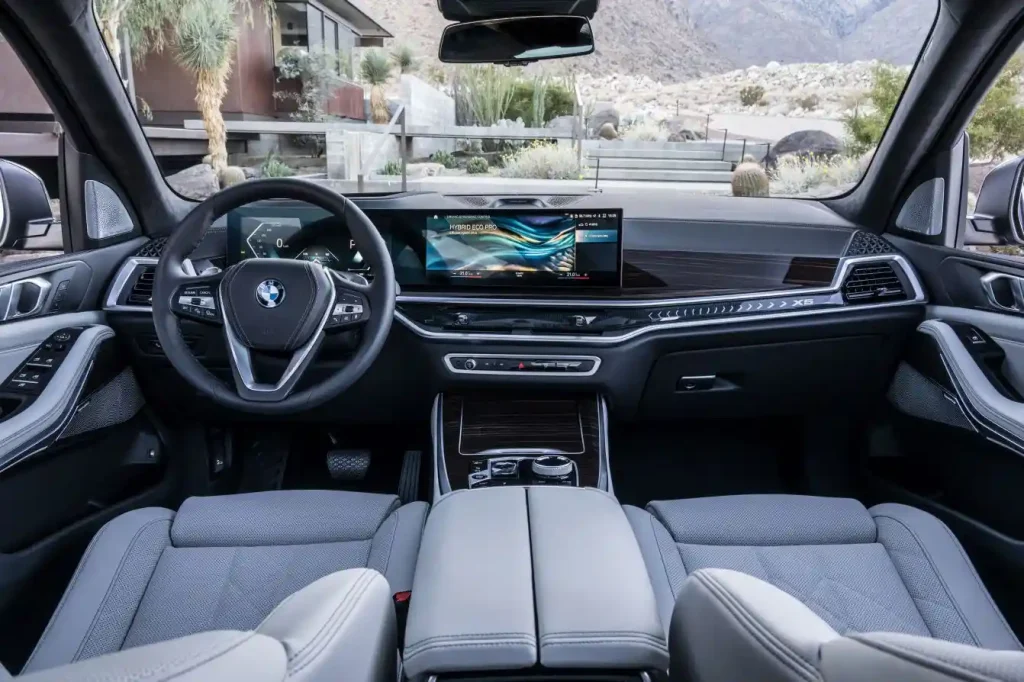 2025-BMW-X5-31