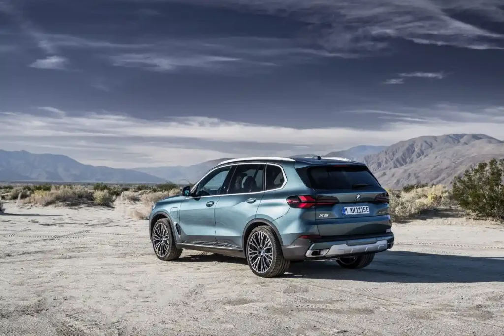 2025-BMW-X5-5