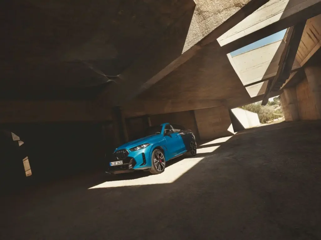 2025-BMW-X6-11