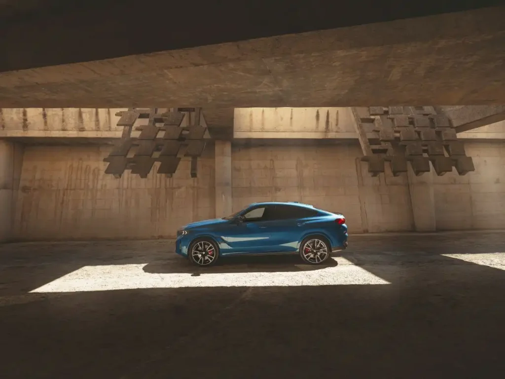 2025-BMW-X6-13